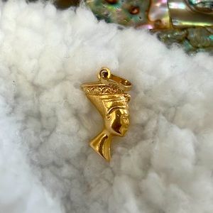 VINTAGE 14k Yellow Gold Nefertiti Egyptian Queen Pendant Charm
